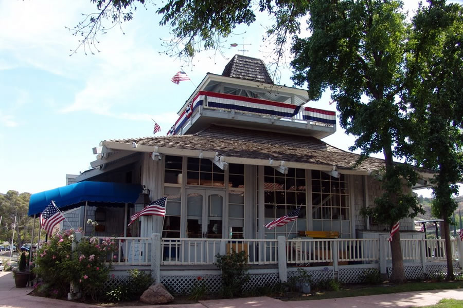 Westlake Yacht Club